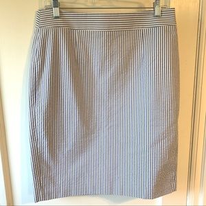 NWT Sear-sucker Banana Republic skirt